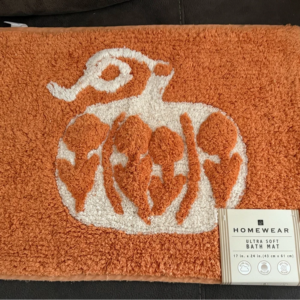 Orange Pumpkin Bath Mat